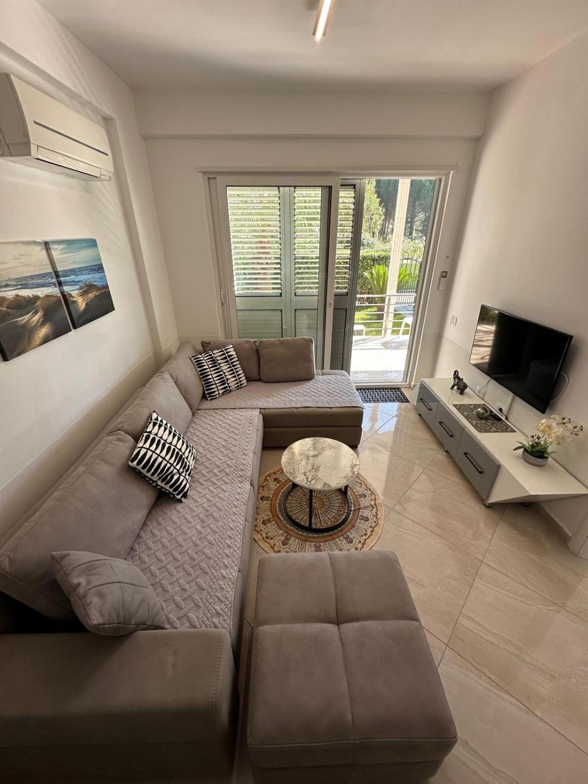 Gjiri I Lalzit Lura 3 Toni Apartament